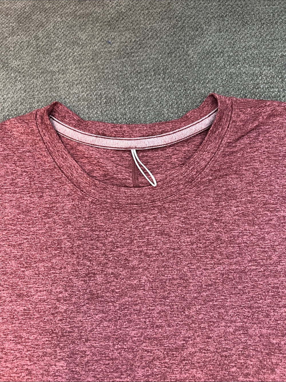 lululemon athletica Men's Heather Maroon Crew Tee - Picture 4 of 5